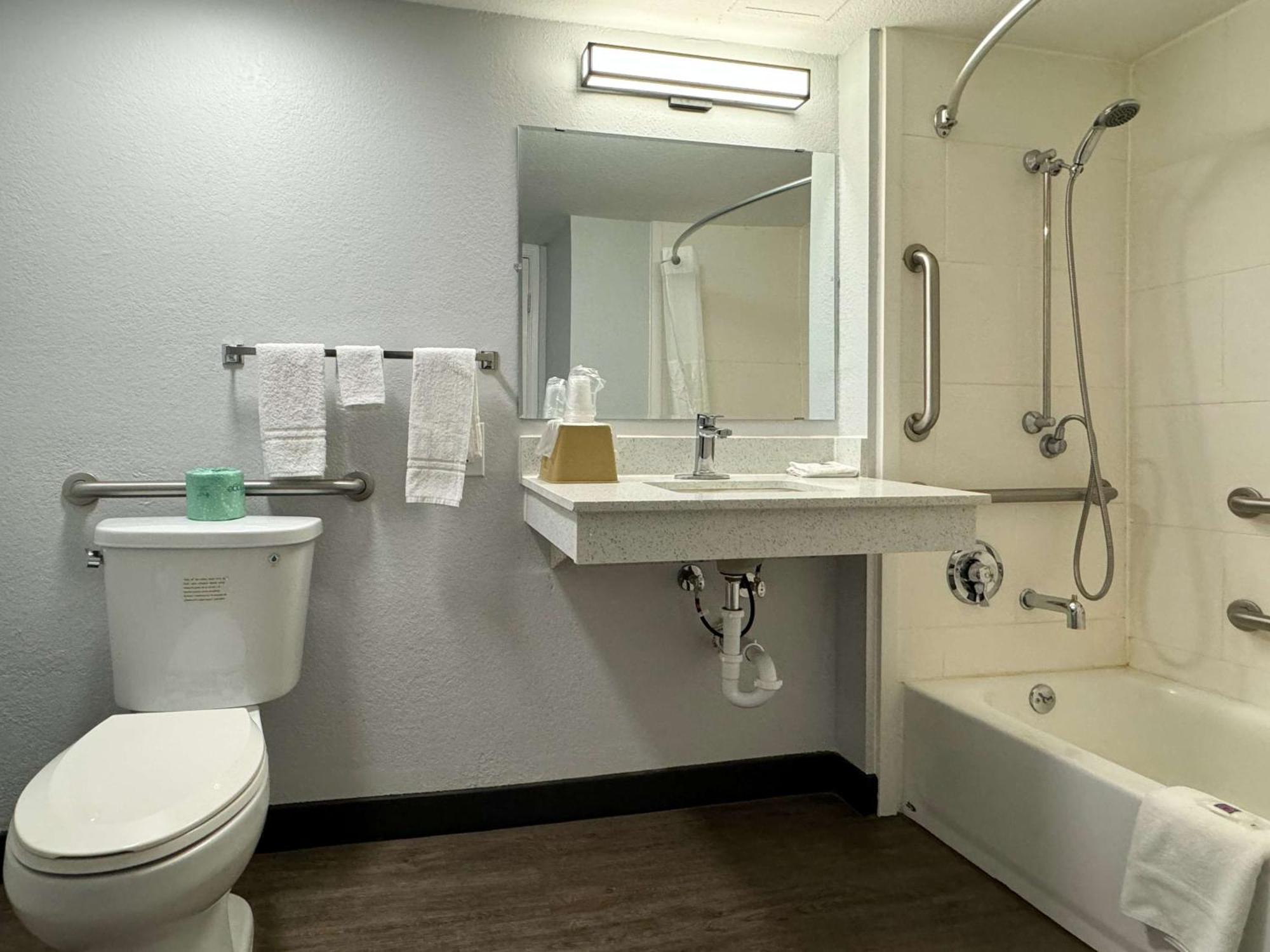 Motel 6 Huntsville Al University Dr. 외부 사진