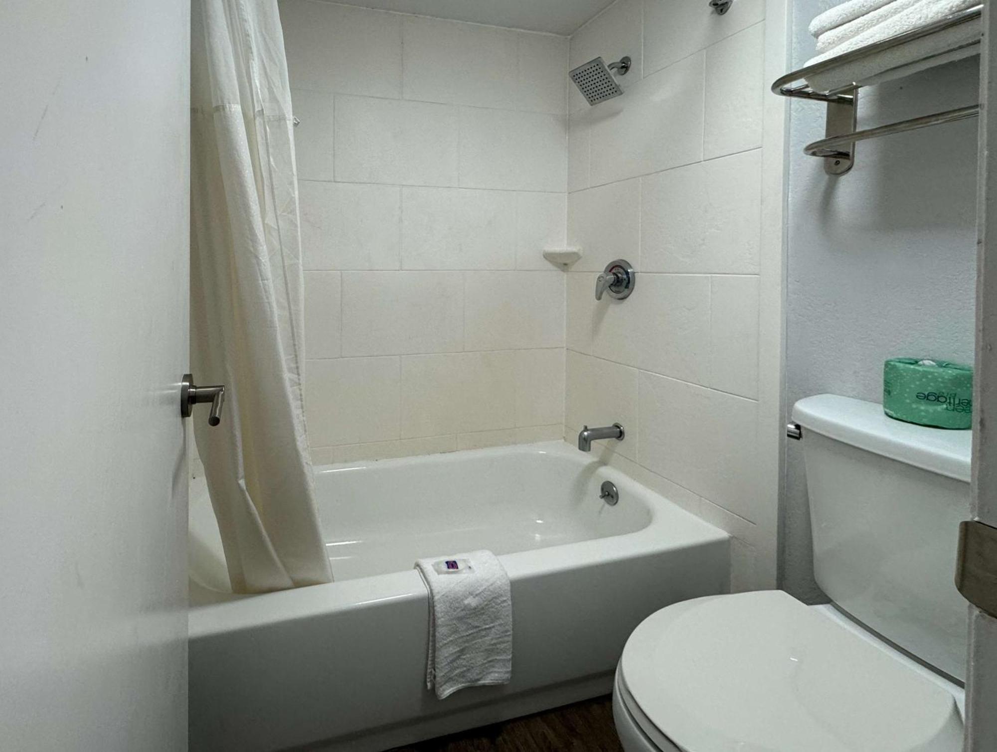 Motel 6 Huntsville Al University Dr. 외부 사진
